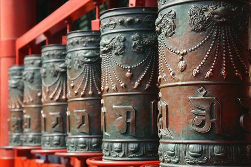 转经轮背景图,千年流转的信仰与智慧象征